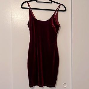 Windsor size XS burgundy velvet midi bodycon dress
